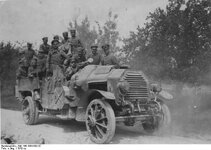 bundesarchiv_bild_146-1968-032-32__revolution_in_bayern__panzerauto.jpg