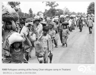 1980-Refugees-arriving-at-the-Nong-Chan-refugee-camp-in-Thailand-ICRC_thumb.jpg