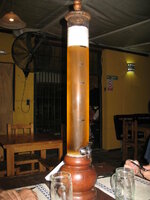 Argentinie-Mendoza ''2 liter bier''.JPG