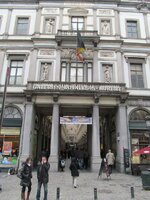 Belgie-Brussel ''Galeries Royal St-Hubert'' (1).jpg