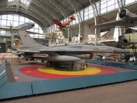 Belgie-Brussel ''Jubelpark-Museum van het leger en de krijgsgeschiedenis'' F-16 (2).jpg