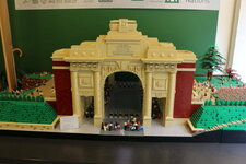 Belgie-Ieper ''Menenpoort model Lego'' (3).JPG