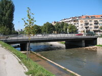 Bosnia Herzegovina-Sarajevo ''burgeroorlog-First Victim bridge'' (2).JPG