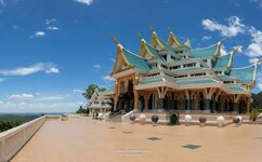 Wat Pa Phu Kon-3.jpg