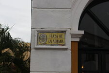 Colombia-Cartagena ''Plaza de la Aduana'' (1).JPG