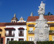 Colombia-Cartagena ''Plaza de la Aduana'' La Heróica (1).JPG