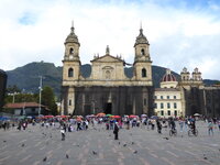 Colombia-Bogota ''Plaza Bolívar-Kathedrale'' (1).JPG