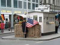 Duitsland-Berlin ''Friederichsstraße-Checkpoint Charlie'' (1).JPG