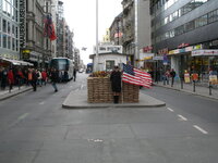 Duitsland-Berlin ''Friederichsstraße-Checkpoint Charlie'' (2).JPG