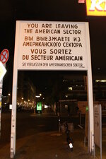 Duitsland-Berlin ''Friederichsstraße-Checkpoint Charlie'' (14).jpg