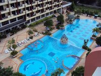 Pool Lek Villa.jpg