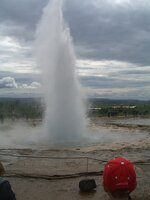 island_geysir2.jpg