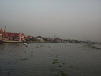 BANGKOK Chao Phraya River.jpg