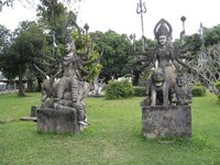 0077.wat_xieng_khuan.burga.jpg