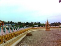 nischen_f_r_urnen_am_wat_plai_laem_233024.jpg