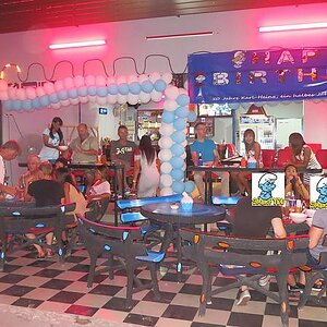 12.06.2013 Smurf Bar