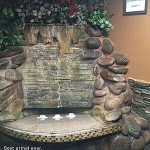 Waterfallurinal